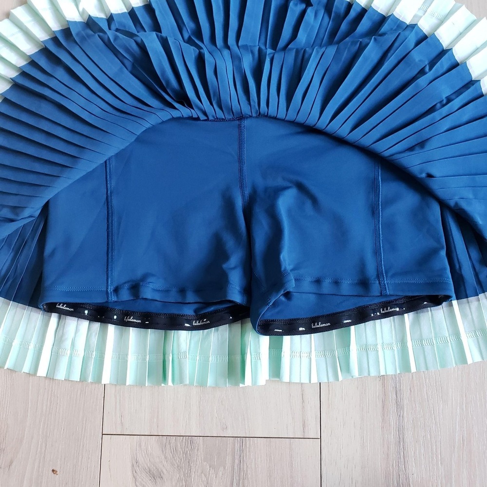 Lululemon Pleat To Street Skirt II Womens XS 4 Poseidon Sea Mist Skort W8681S - Picture 3 of 6